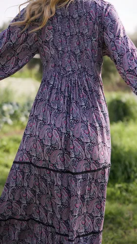 שמלת הדר שחור סגול