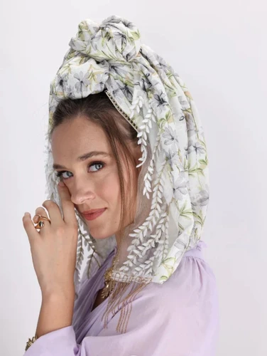 צעיף גלים פרחוני