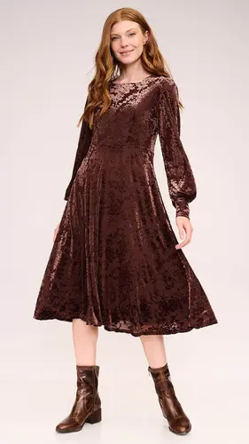 שמלת שבח חום