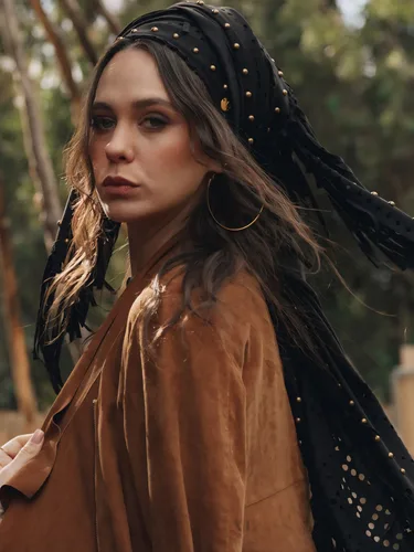 מטפחת משולשת אינדיאה שחור