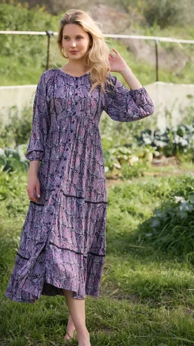 שמלת הדר שחור סגול