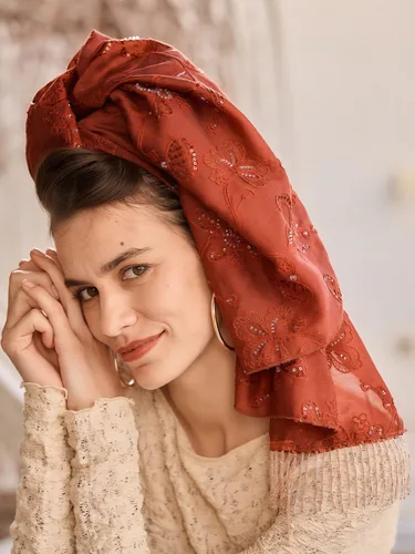 צעיף לוטם חמרה