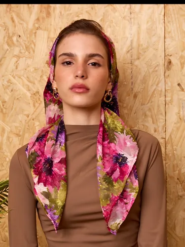 בנדנה מעוצבת סברס