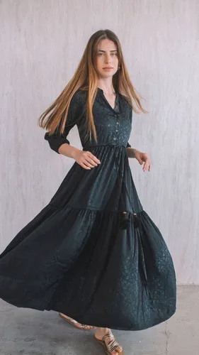 שמלת הלל שחור