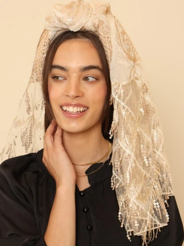 צעיף נצנץ שמנת